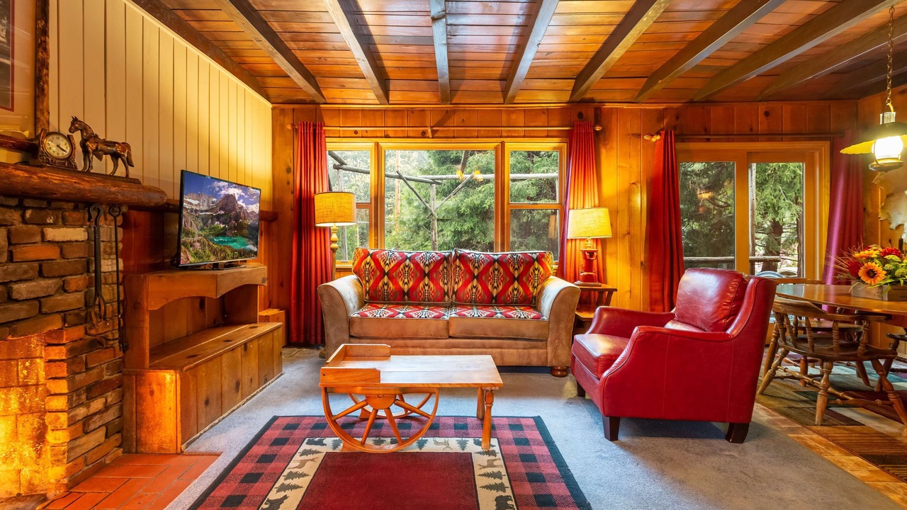 Photo of Bedroom in Twin Peaks
