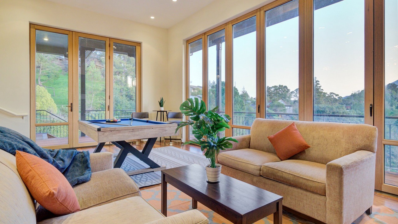 Photo of Livingroom in San Anselmo