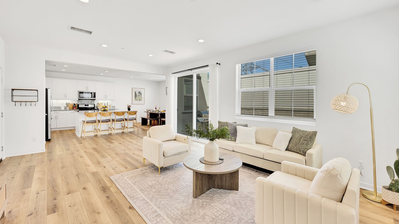 Photo of Livingroom in Ontario