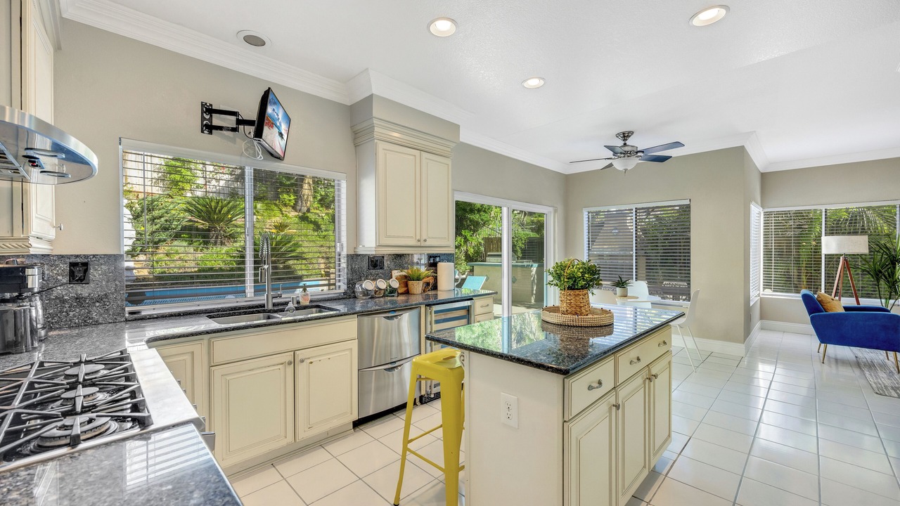 Photo of Kitchen in La Sierra