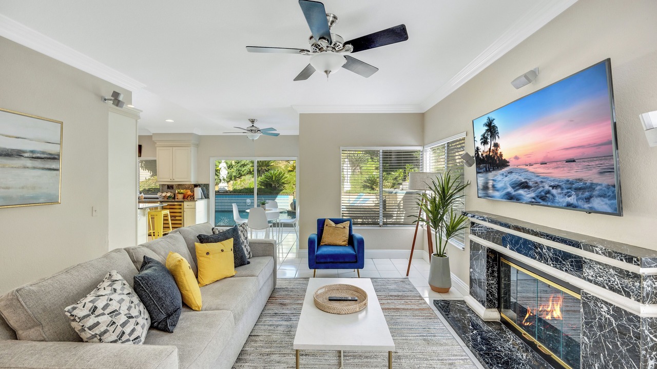 Photo of Livingroom in La Sierra