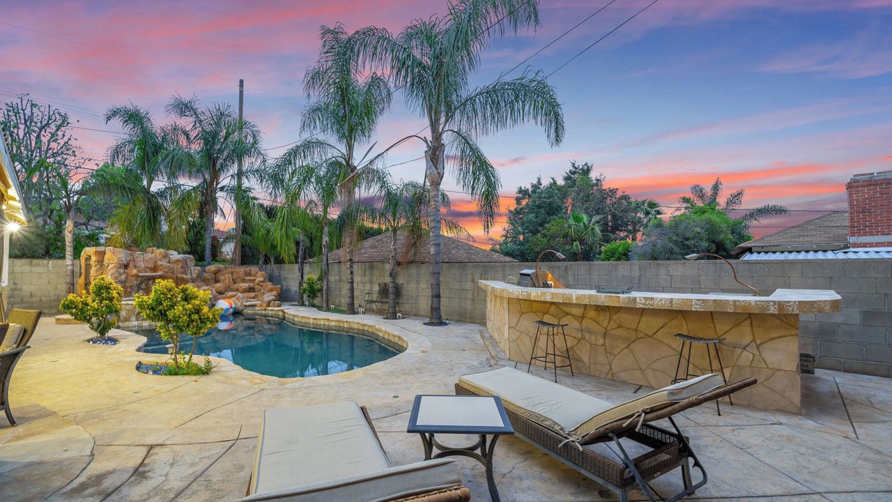 Photo of Outdoor in Burbank