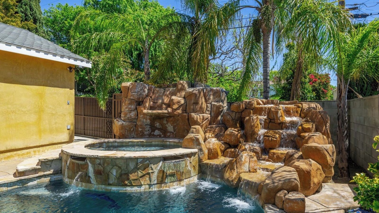 Photo of Outdoor in Burbank