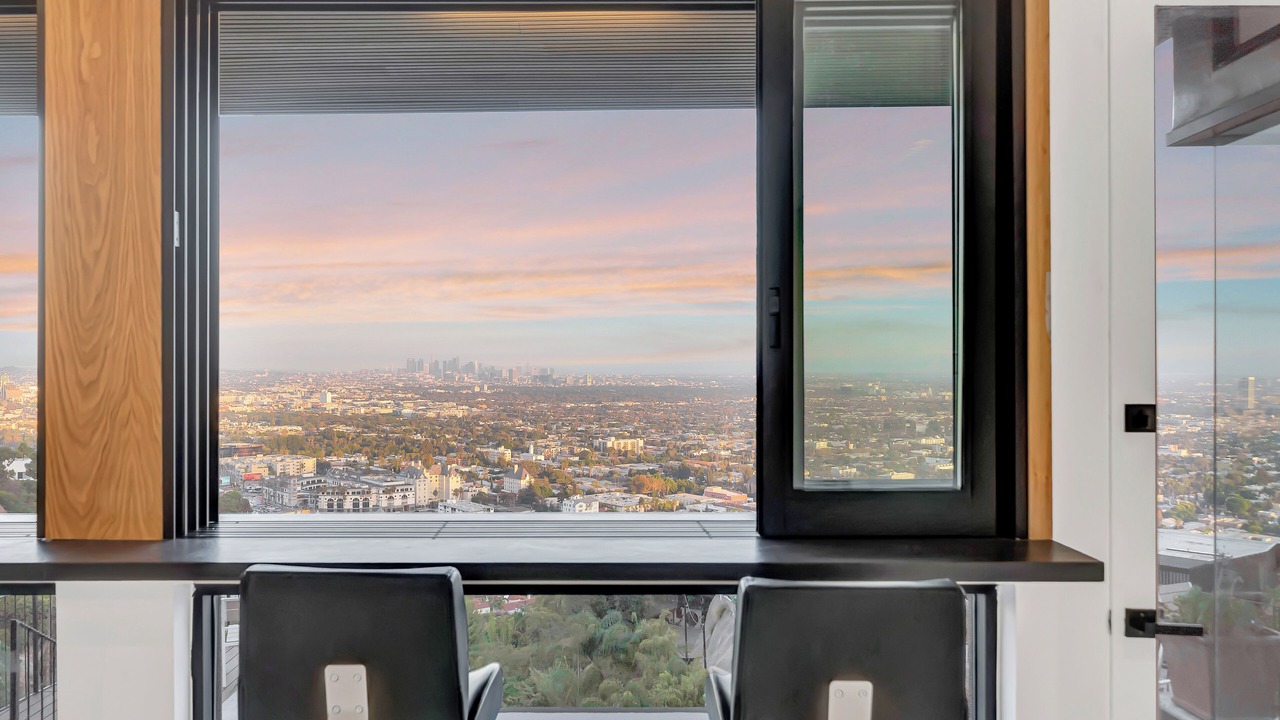 Photo of Others in Hollywood Hills West