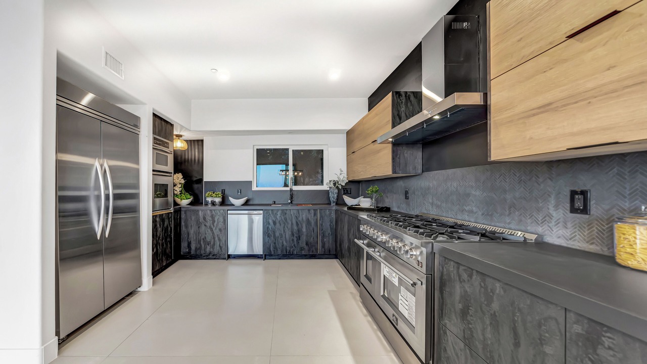 Photo of Kitchen in Hollywood Hills West