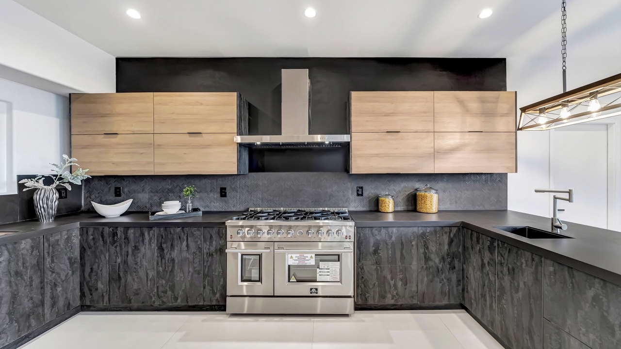 Photo of Kitchen in Hollywood Hills West