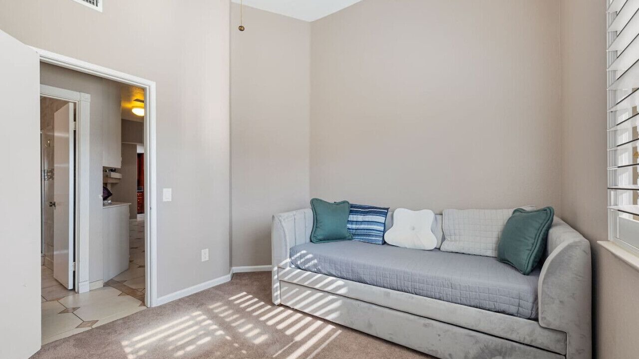 Photo of Livingroom in Valle Vista