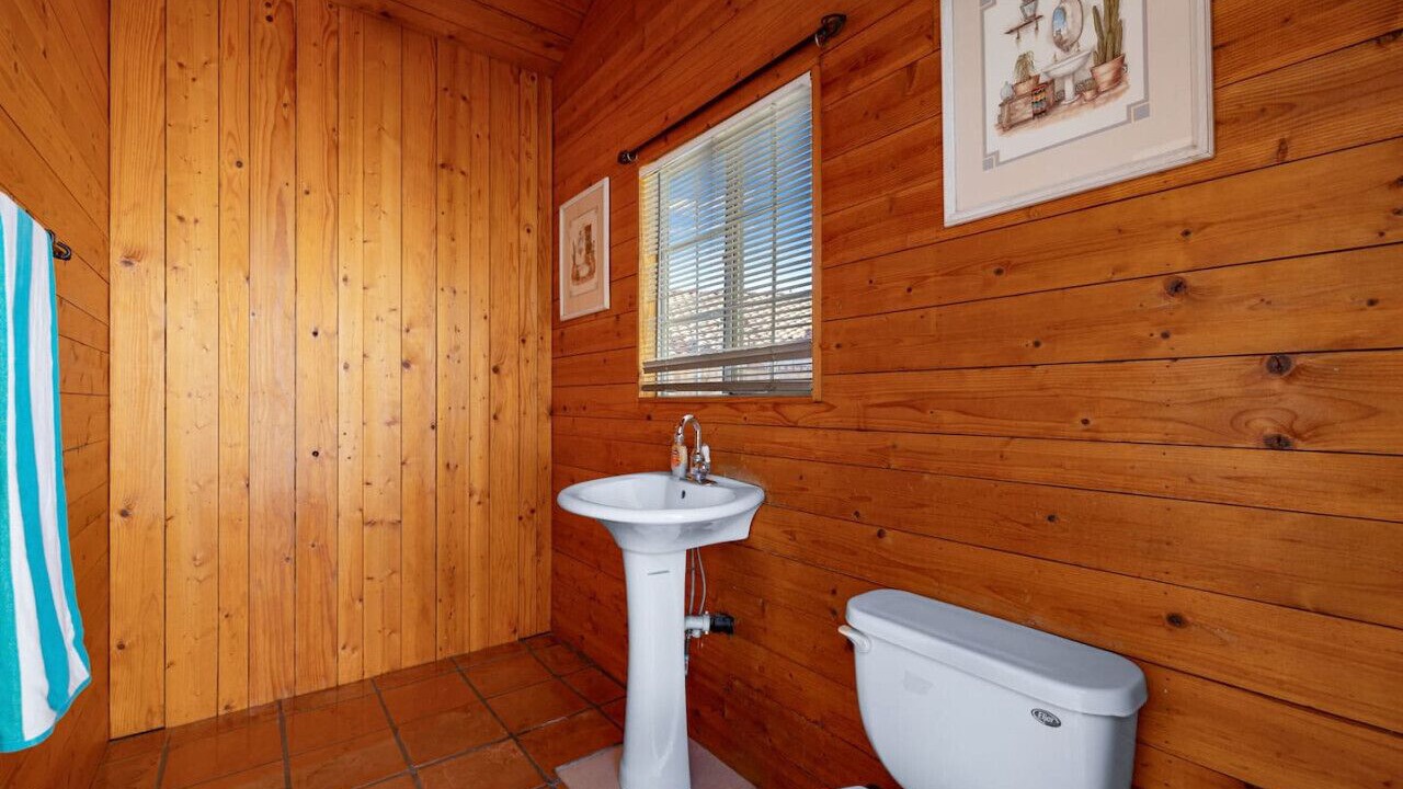 Photo of Bathroom in Valle Vista