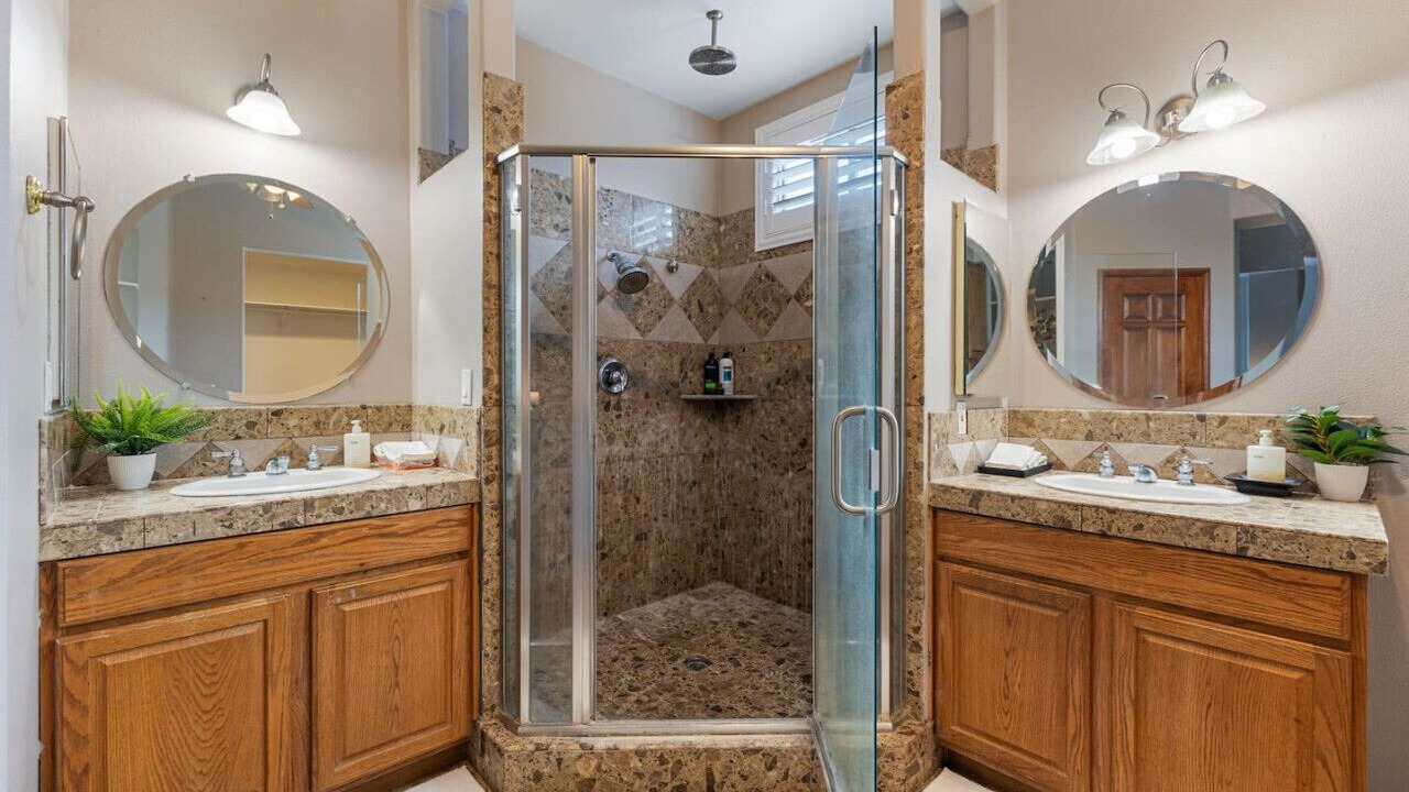 Photo of Bathroom in Valle Vista