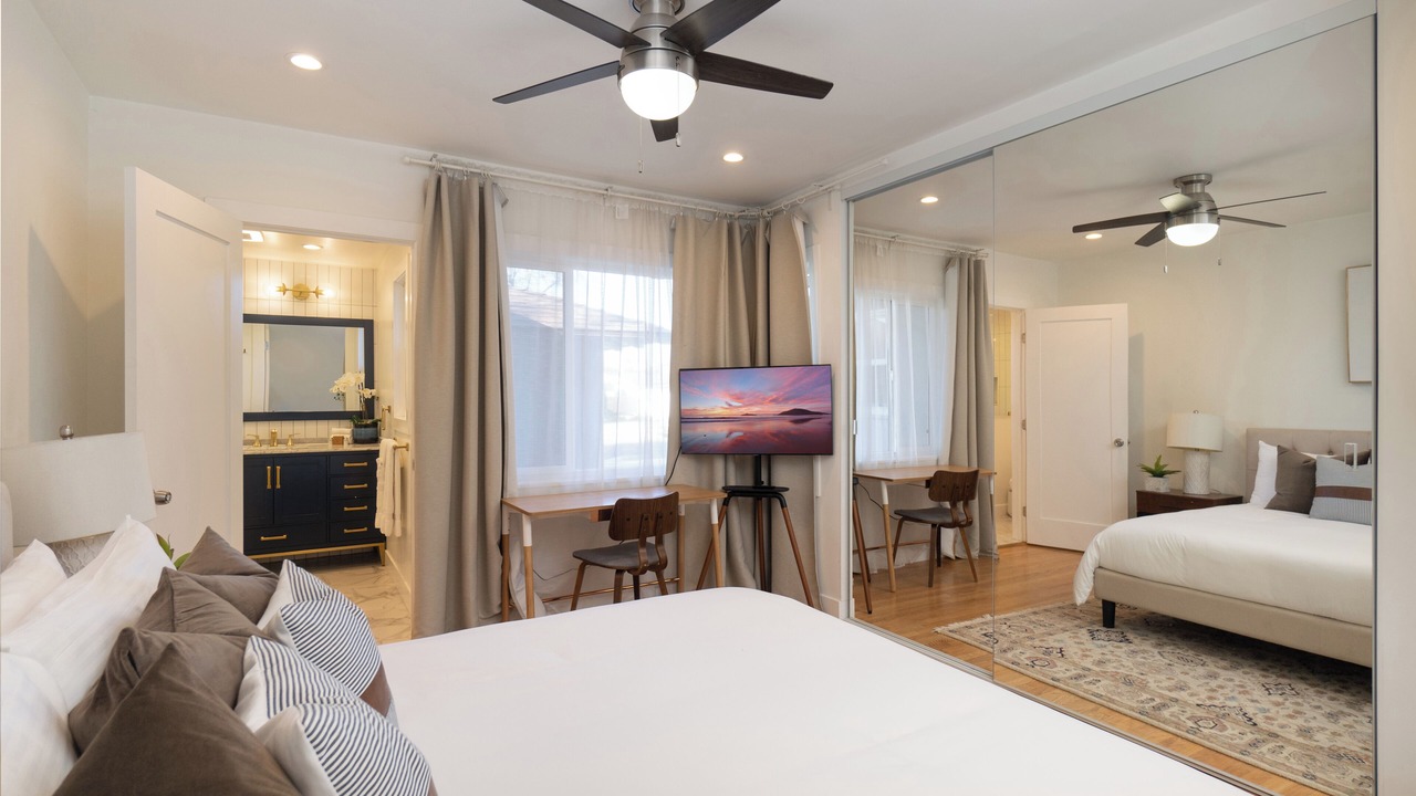 Photo of Bedroom in Valley Village