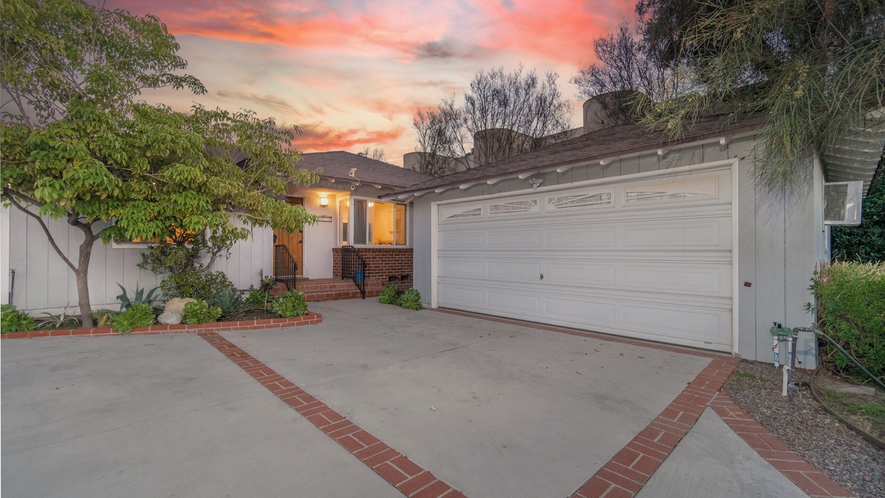 Photo of Outdoor in Valley Village