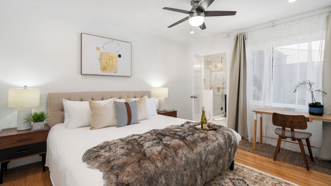 Photo of Bedroom in Valley Village
