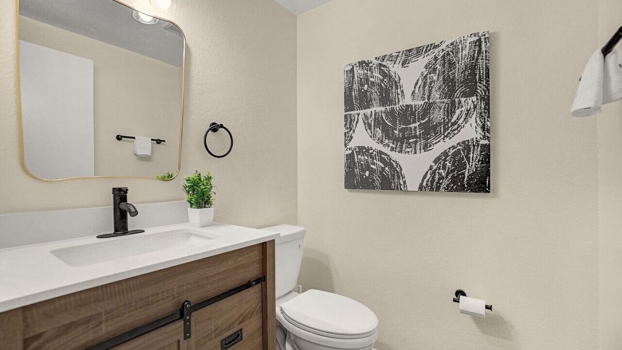 Photo of Bathroom in Rialto