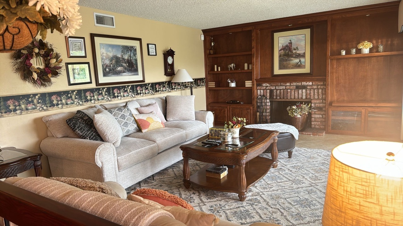 Photo of Livingroom in Bonita