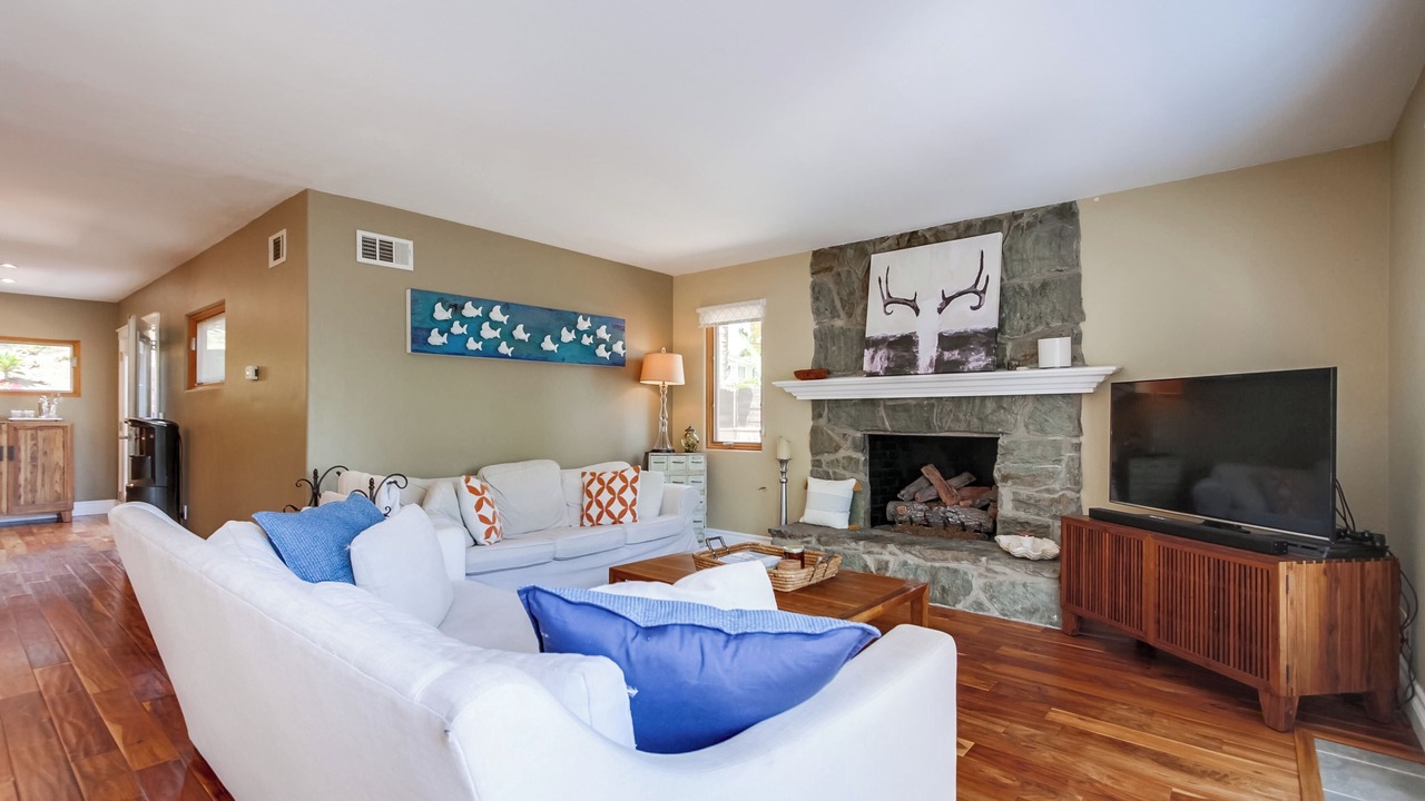 Photo of Livingroom in Fire Mountain