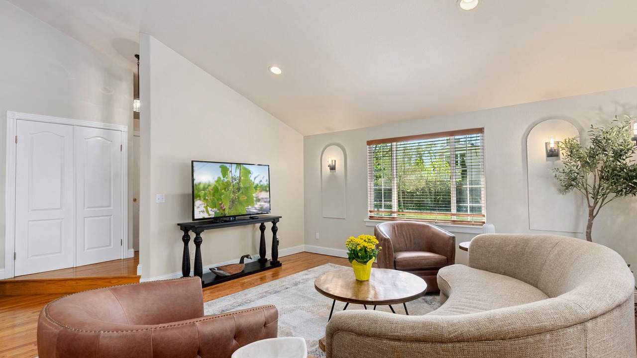 Photo of Livingroom in Santa Rosa