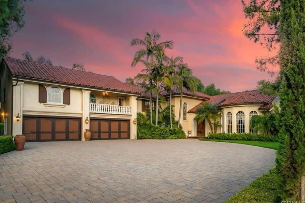 Photo of Outdoor in Foothill Ranch