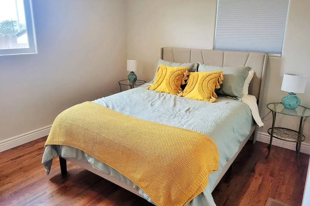 Photo of Bedroom in Seaside