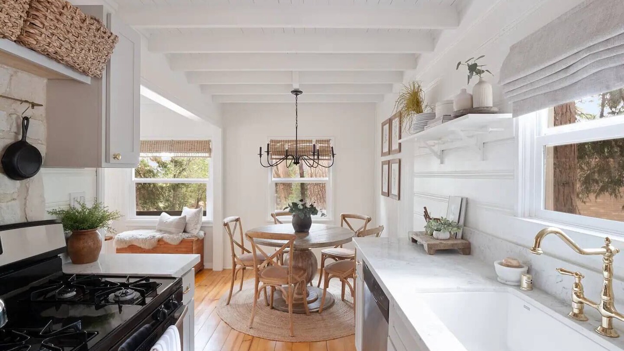 Photo of Kitchen in Lake Arrowhead