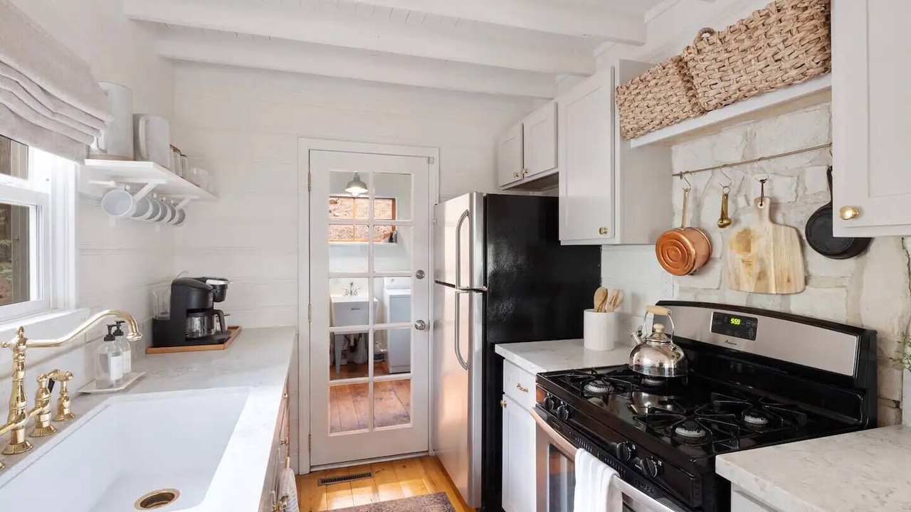 Photo of Kitchen in Lake Arrowhead