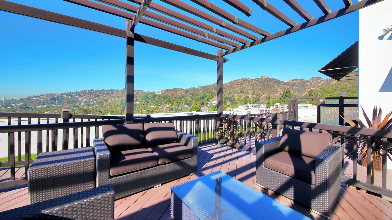 Photo of Outdoor in Hollywood Hills