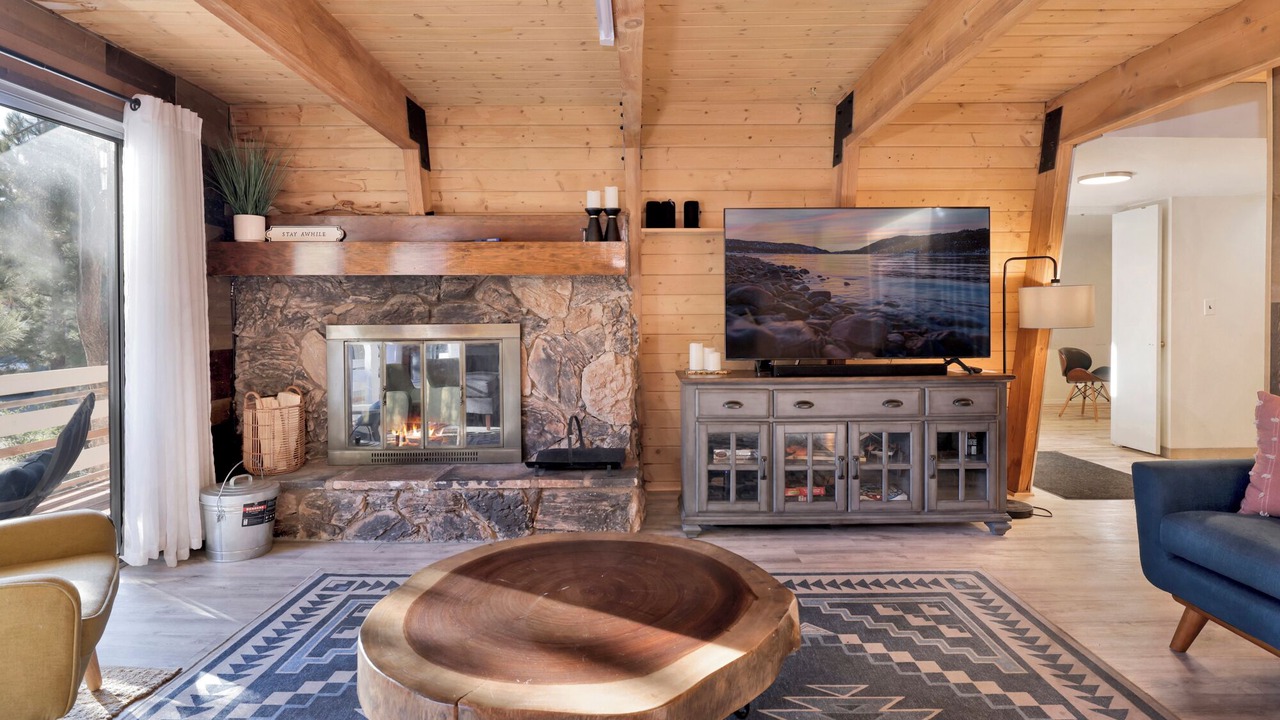Photo of Livingroom in Fox Farm