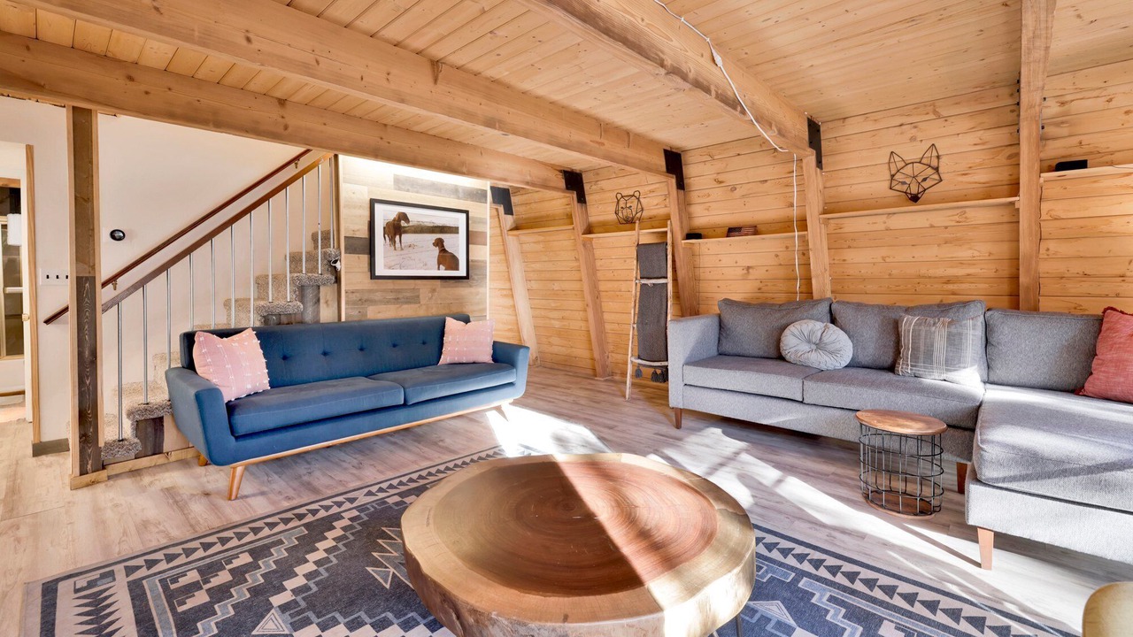 Photo of Livingroom in Fox Farm