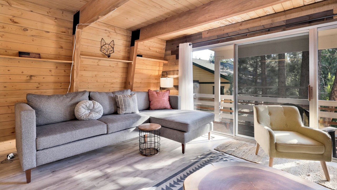 Photo of Livingroom in Fox Farm