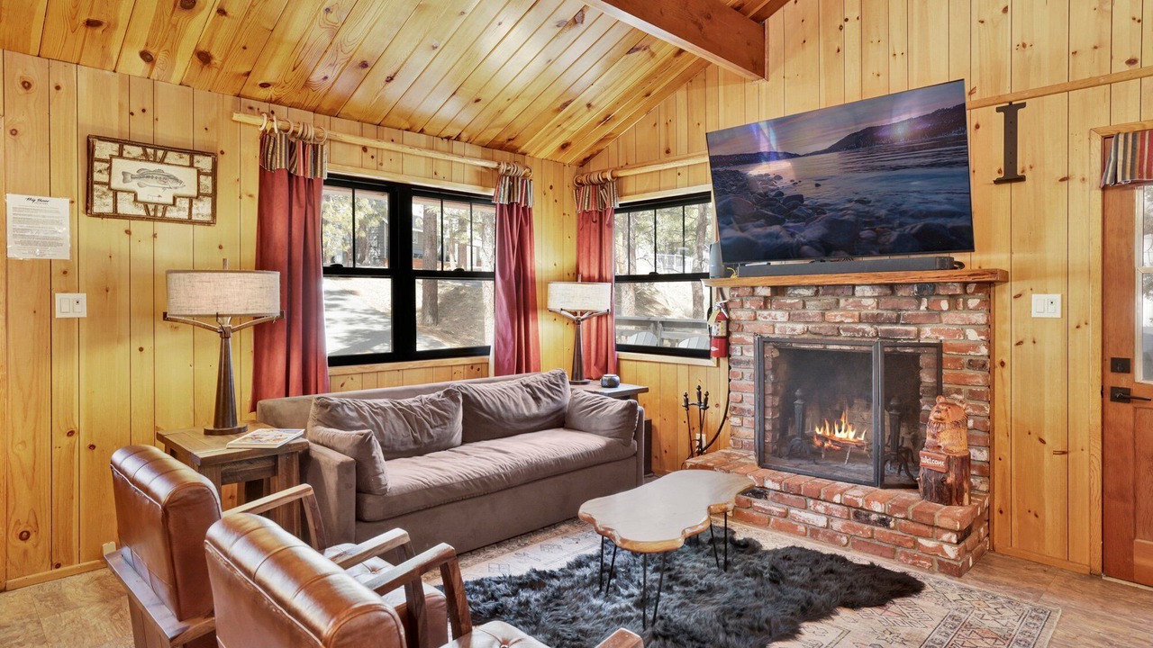 Photo of Livingroom in Big Bear