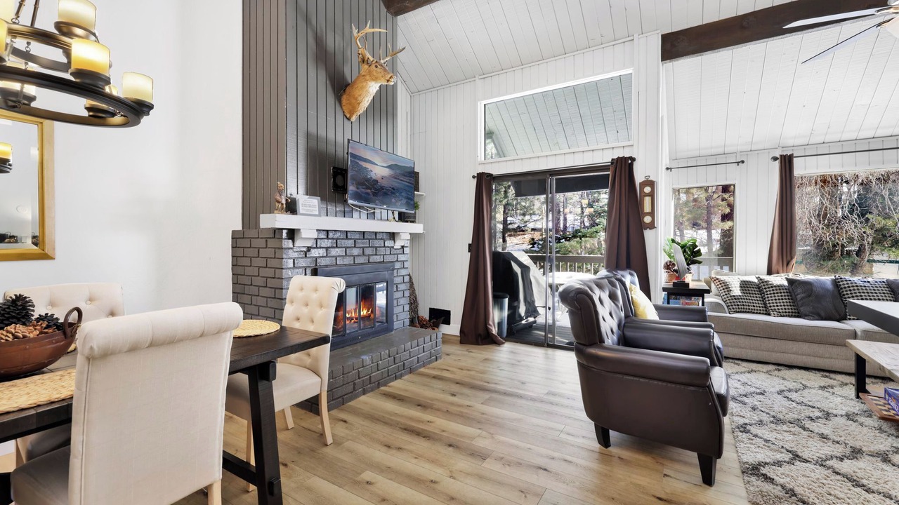 Photo of Livingroom in Big Bear Lake