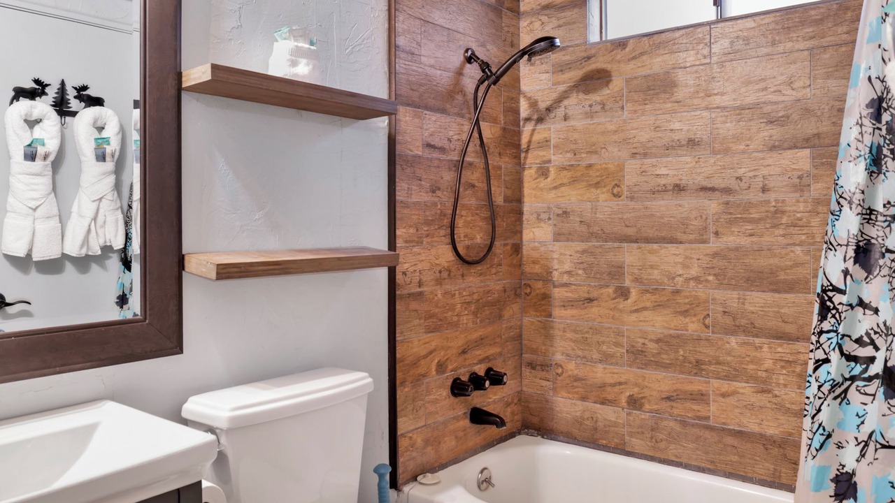 Photo of Bathroom in Big Bear Lake