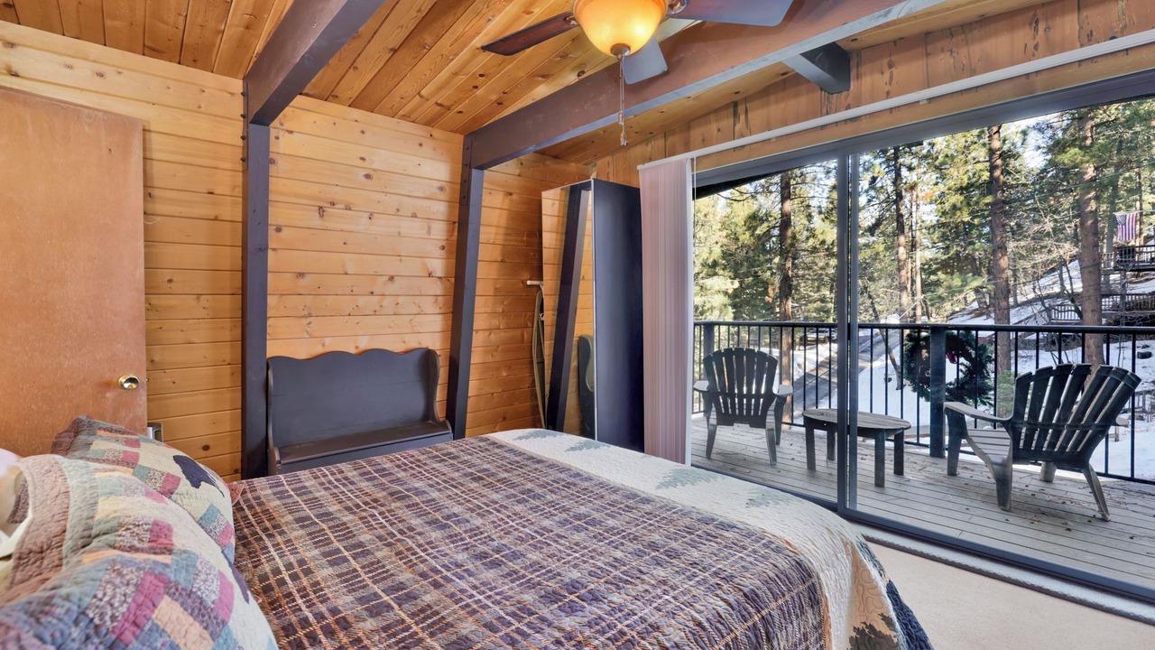 Photo of Bedroom in Big Bear Lake