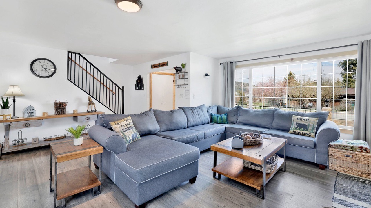 Photo of Livingroom in Big Bear City