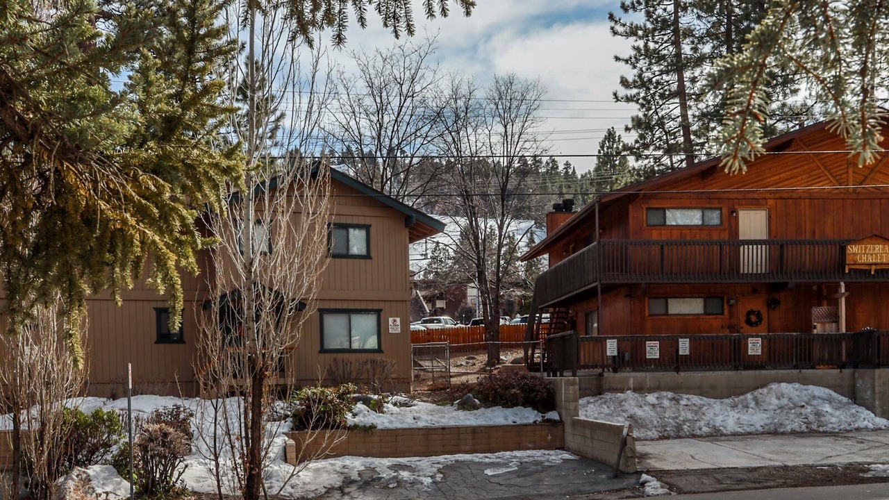 Photo of Outdoor in Summit Estates