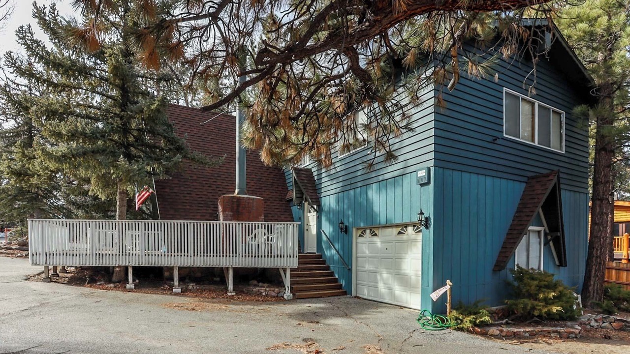 Photo of Outdoor in Summit Estates