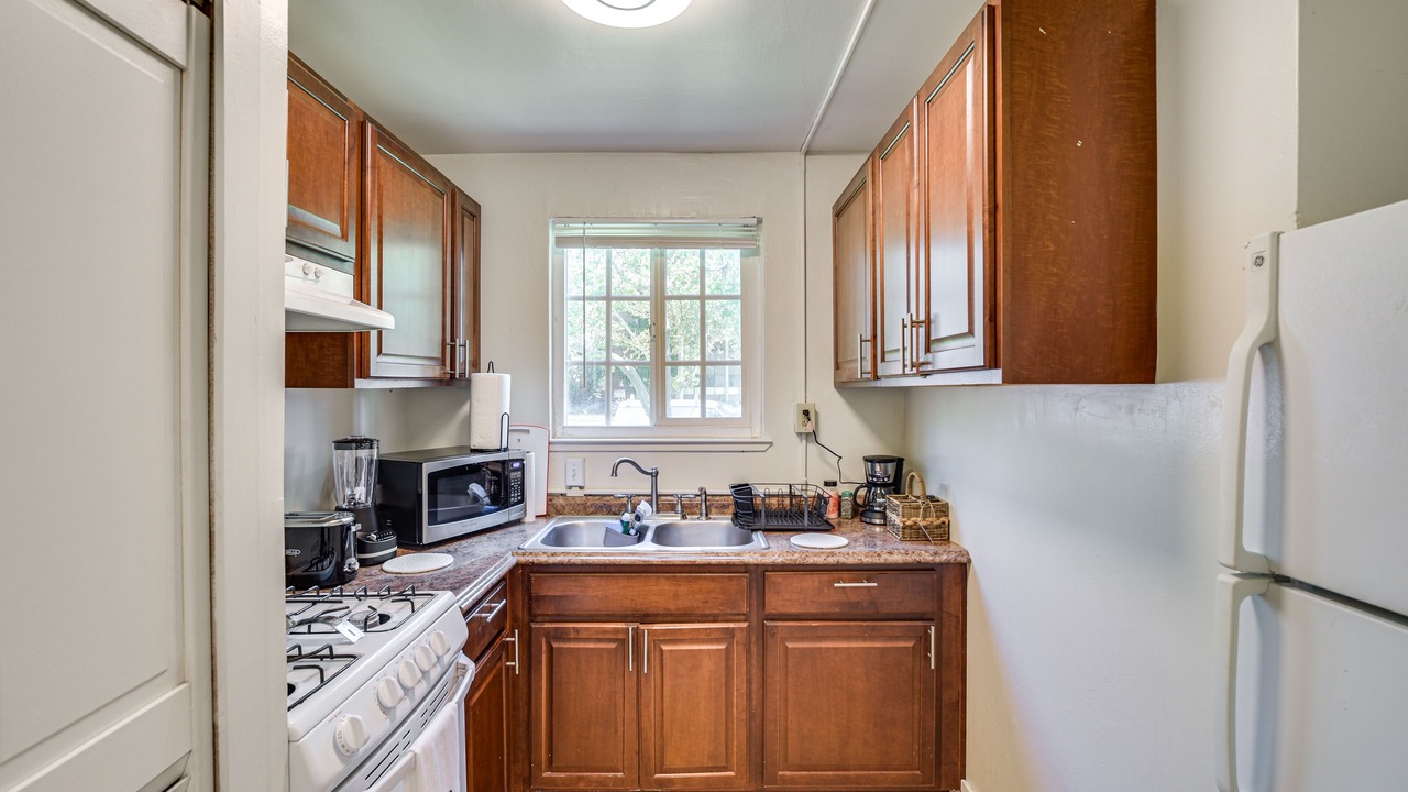 Photo of Kitchen in Newhall