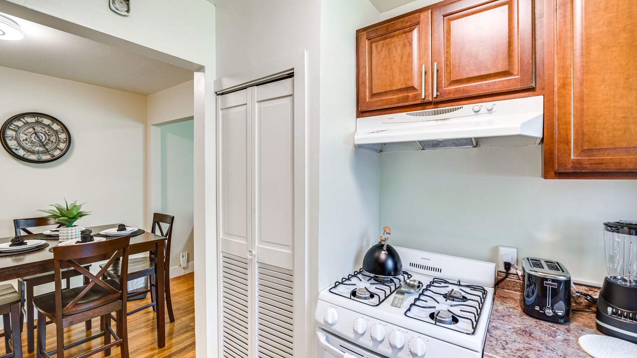 Photo of Kitchen in Newhall