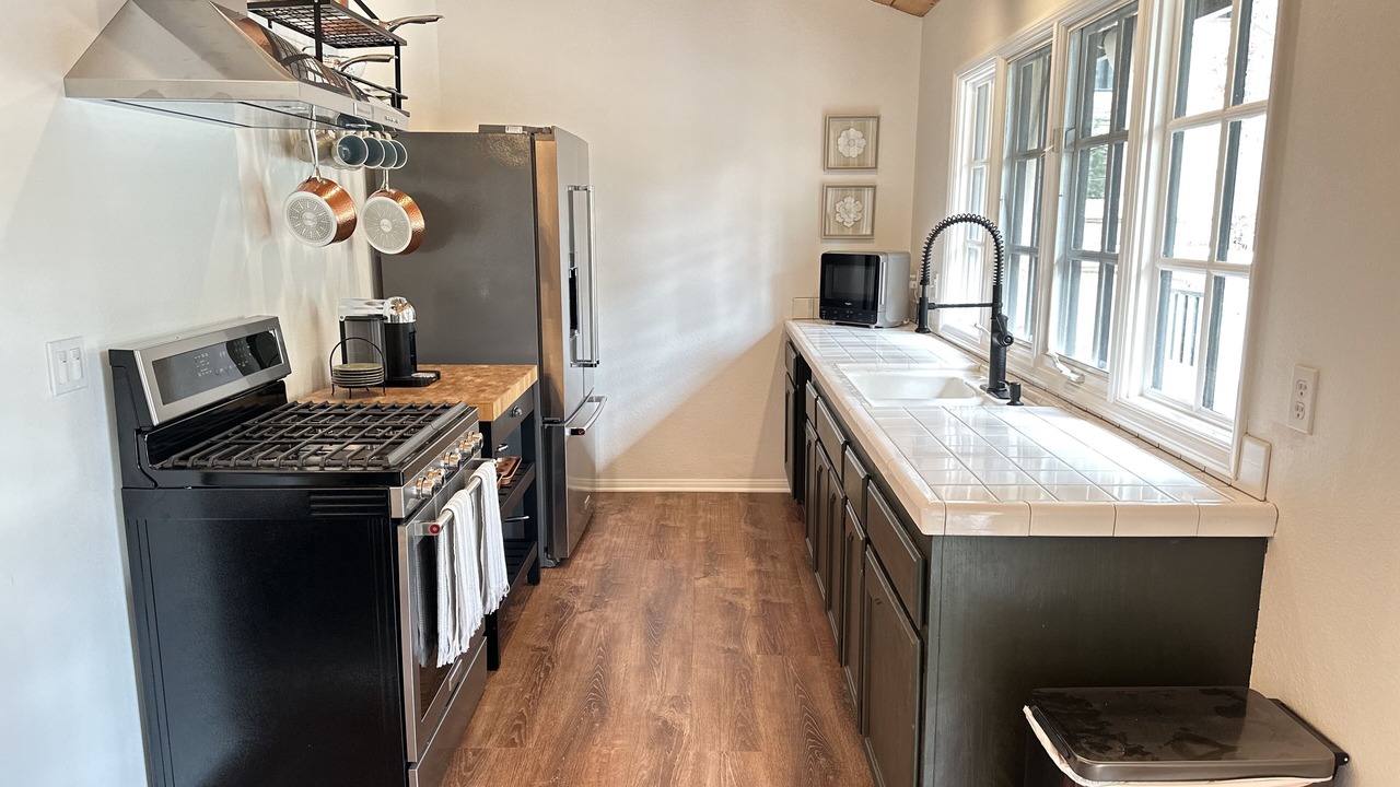 Photo of Kitchen in La Canada Flintridge
