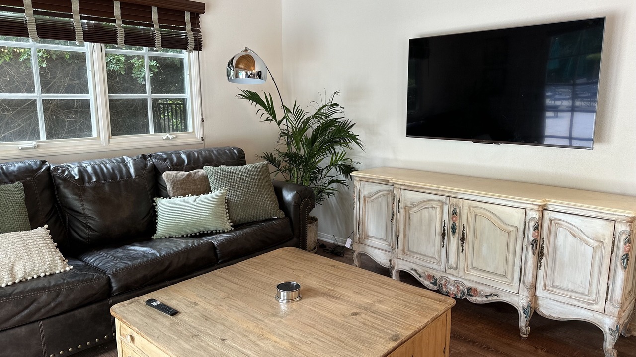 Photo of Livingroom in La Canada Flintridge