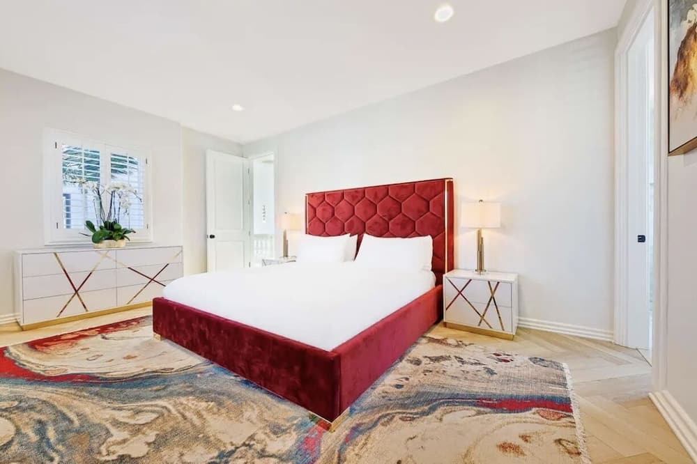 Photo of Bedroom in Malibu
