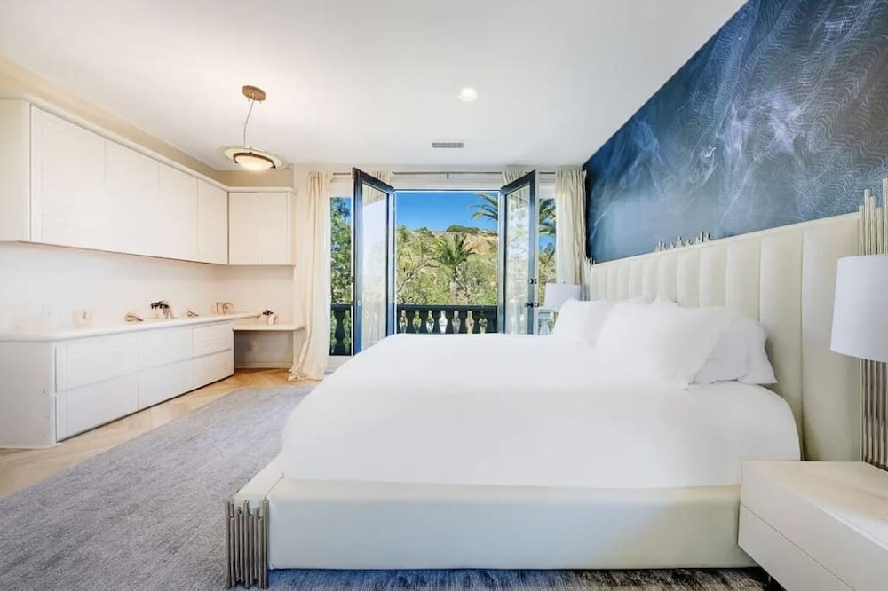 Photo of Bedroom in Malibu