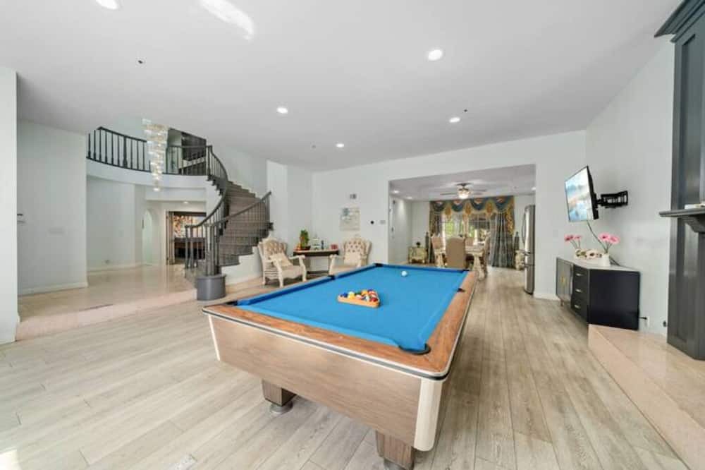 Photo of Bedroom in Monterey Park
