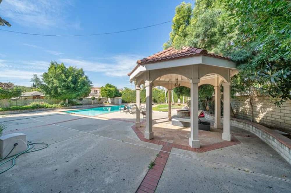 Photo of Outdoor in Monterey Park