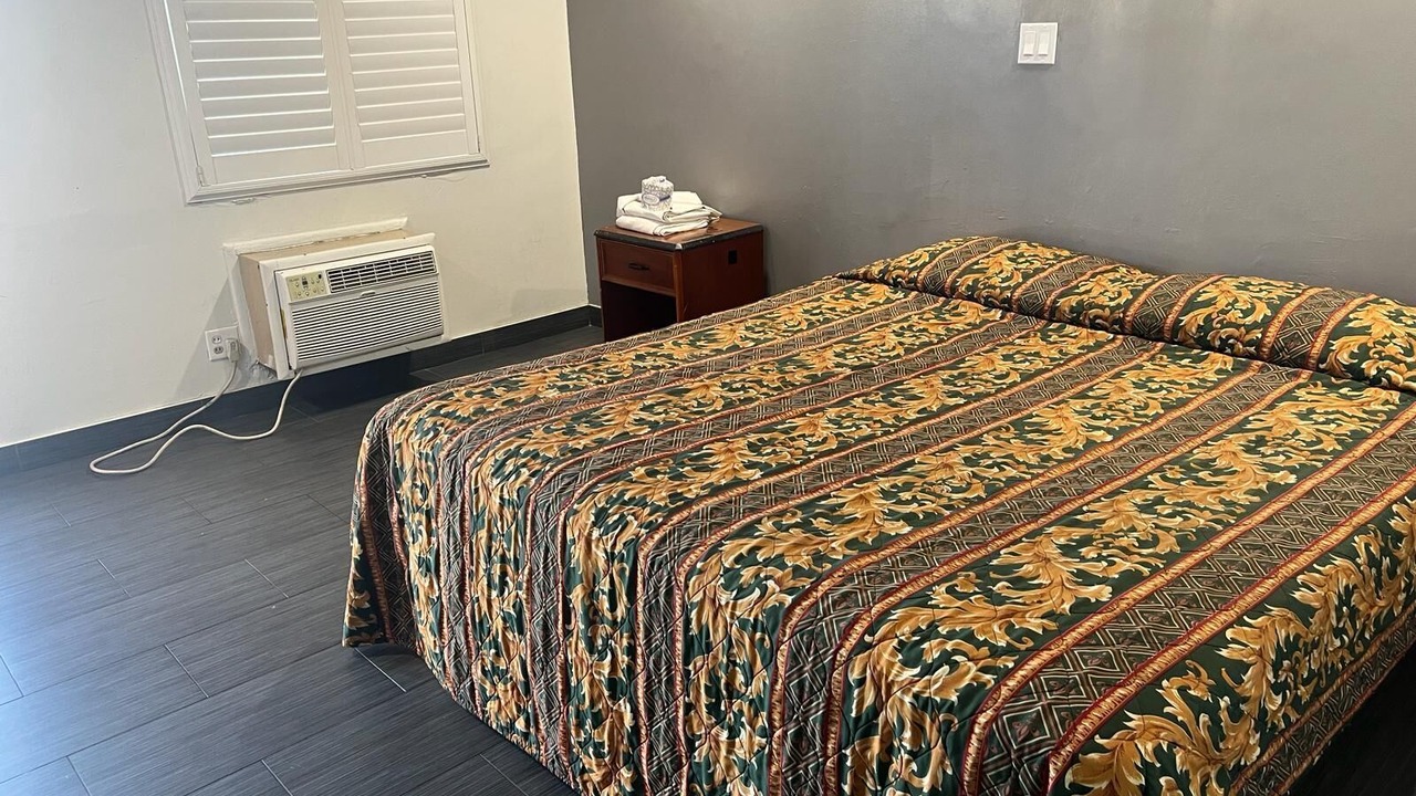 Photo of Bedroom in Pomona