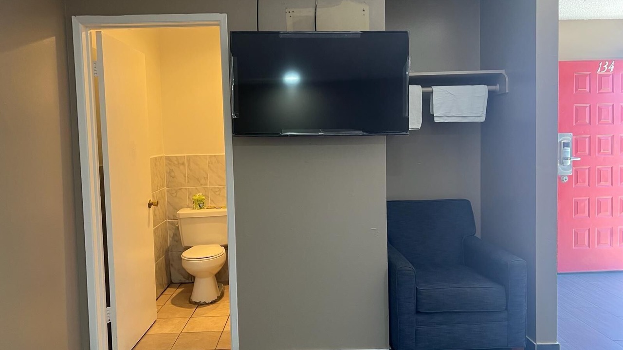 Photo of Bedroom in Pomona