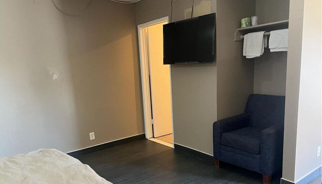 Photo of Bedroom in Pomona