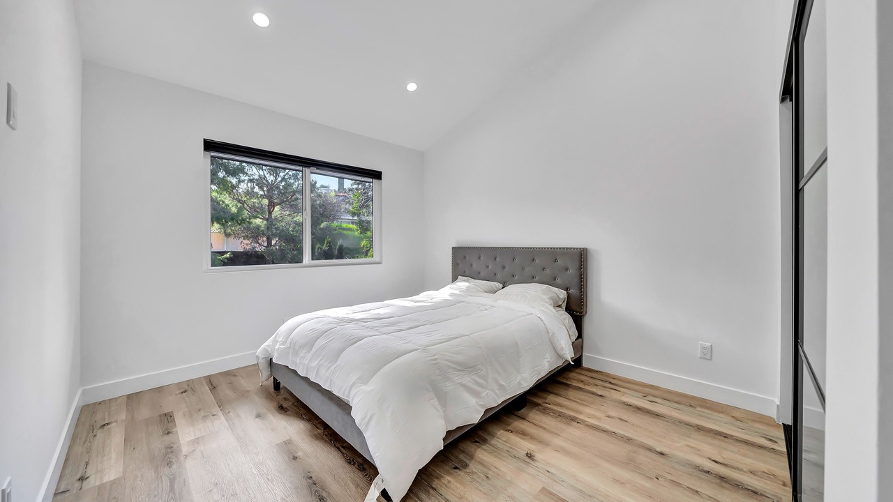 Photo of Bedroom in Woodland Hills