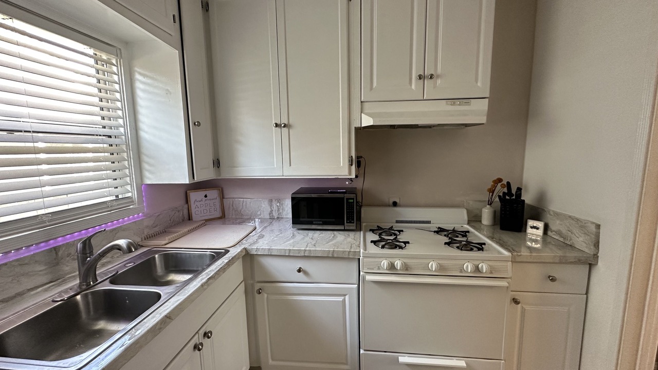 Photo of Kitchen in Bellflower