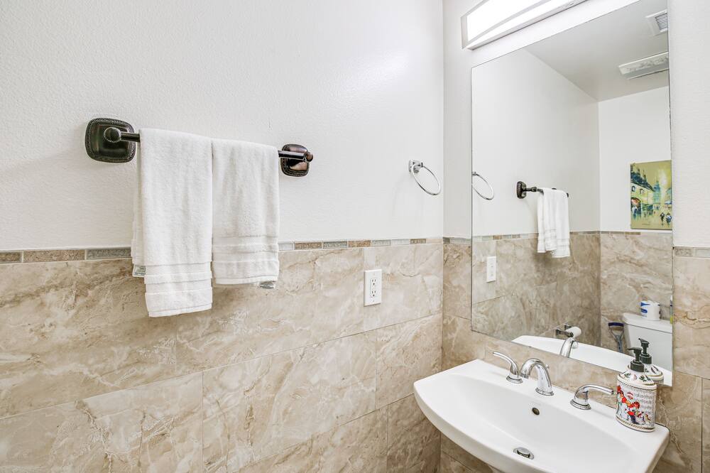 Photo of Bathroom in Anaheim Colony Historic District