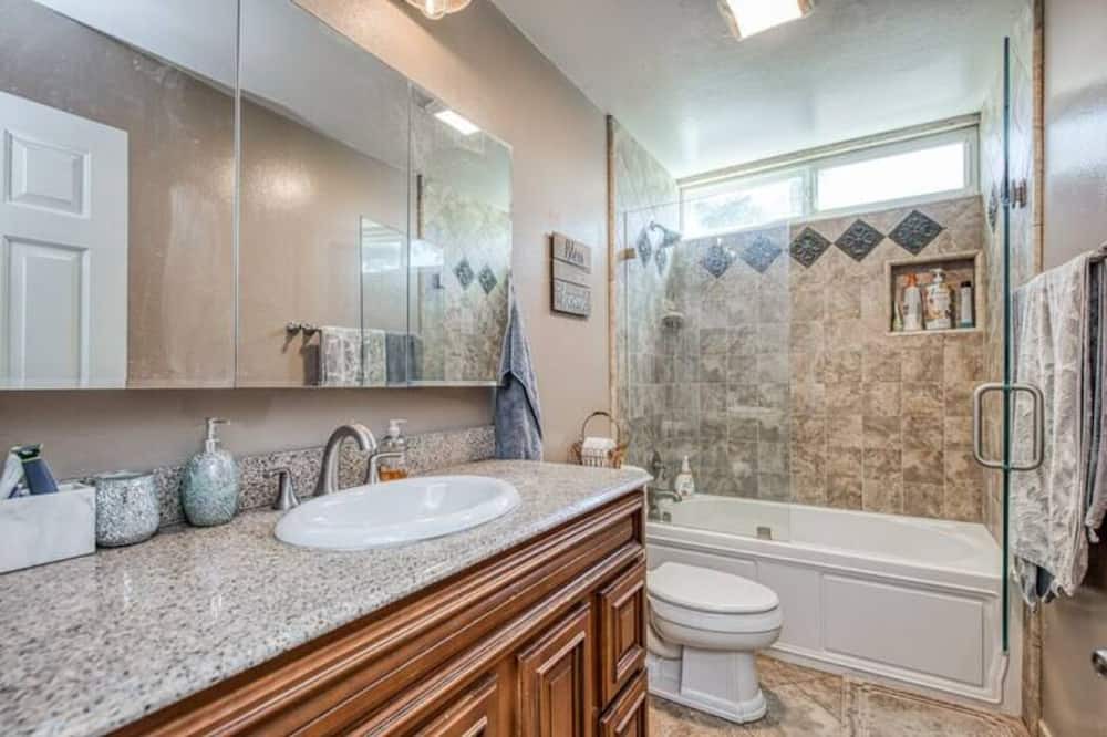 Photo of Bathroom in Mission Viejo